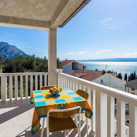 Apartment Magdales - Comfort Three Bedroom Omis